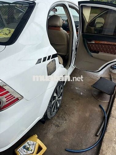 Bán xe 5 chỗ Gentra, đời 2008