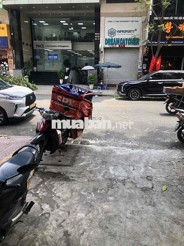 Chung cư ngay Mặt tiền Ký Con Quận 1, sổ hồng công chứng ngay