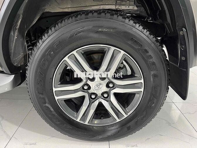 Toyota Fortuner 2022 2.4 4x2 AT - 36000 km