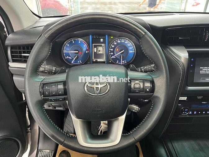 Toyota Fortuner 2022 2.4 4x2 AT - 36000 km