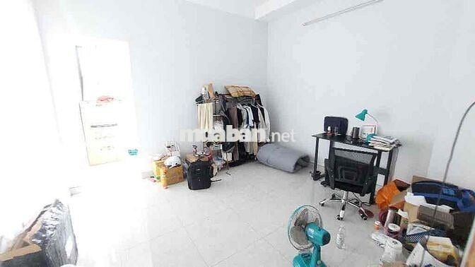 Hiếm, Xe hơi đậu trước nhà(4mx16m). Khu nhà Cao Tầng