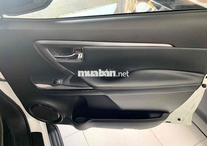 Fortuner 2022 dầu AT 2.4L giá hợp lý