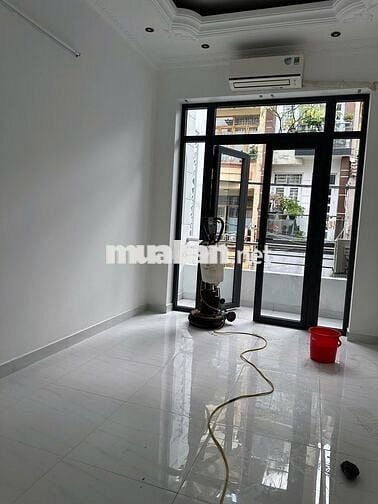 Cho thuê mặt bằng KD MT 1tr 3 lầu hẻm thông Huỳnh Văn Bánh