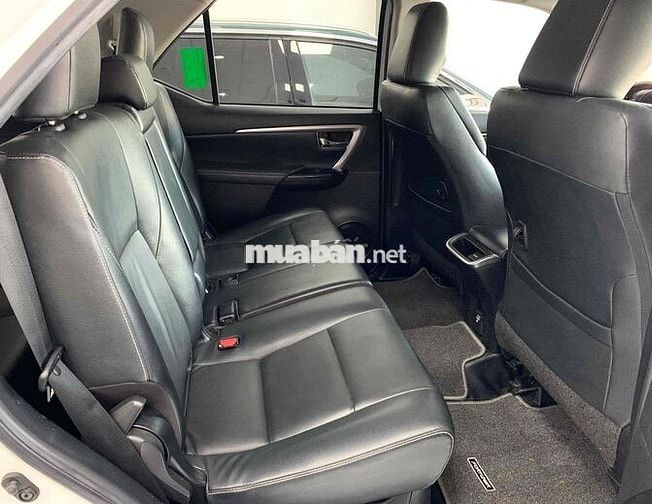 Fortuner 2022 dầu AT 2.4L giá hợp lý