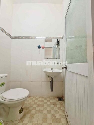 CHO THUÊ DUPLEX CỬA SỔ THOÁNG Ở NGUYỄN VĂN TRỖI LÊ VĂN SỸ TIỆN ĐI Q1Q3