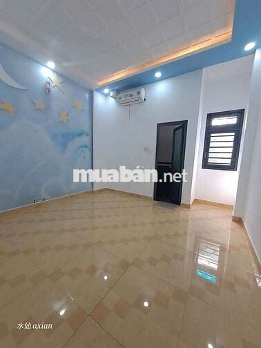NHÀ SẠCH SẼ RỘNG 4*17, TRỆT LẦU, 2PN, 3WC, HẺM XE HƠI