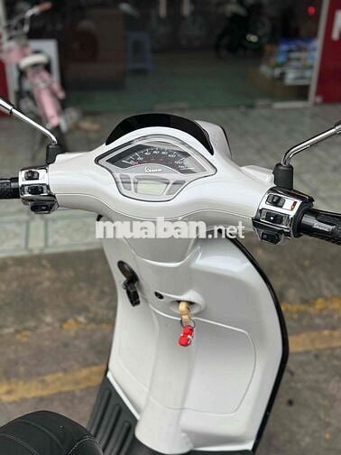 Vespa 2021 zin đẹp ngay chủ
