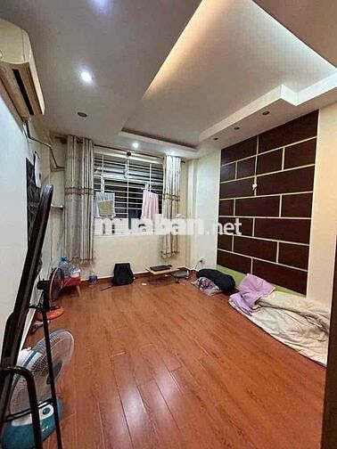 CHO THUÊ NHÀ Ở HẺM BA GÁC , 3PHỒNG NGỦ, NỘI THẤT CƠ BẢN , CMT8,QUẬ 10
