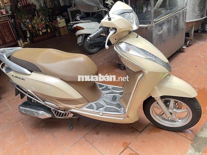 cần bán nhanh xe honda lead vàng kem