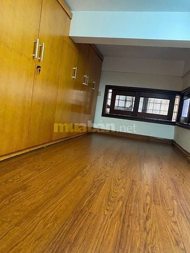 Nhà Dân giá rẻ cần bán ! Phố Lò Đúc : 16m T1, T2 18m , nhà 4T, 4.55 tỷ