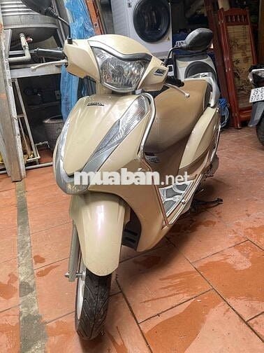 cần bán nhanh xe honda lead vàng kem