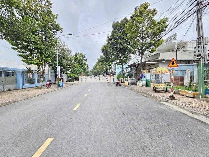 Đất mặt tiền kinh doanh gần chợ Dĩ An, phường Dĩ An, TP Dĩ An