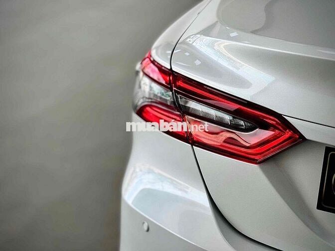 Toyota Camry 2.5Q 2024 siêu đẹp