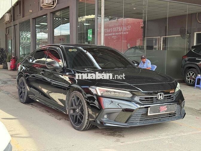 Honda Civic 2022 RS 60000 km xe đẹp zin không lỗi