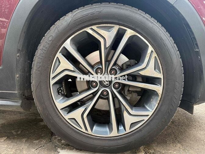 Hyundai Santa Fe 2020 2.2L Premium - 80000 km