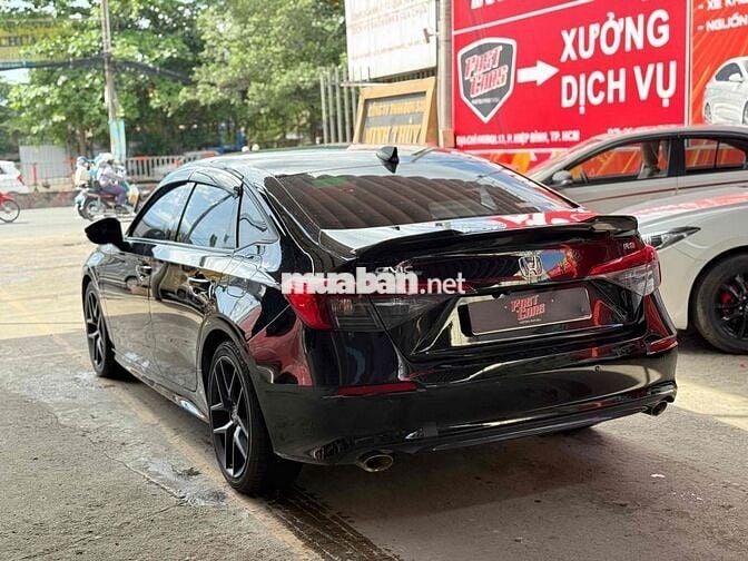 Honda Civic 2022 RS 60000 km xe đẹp zin không lỗi