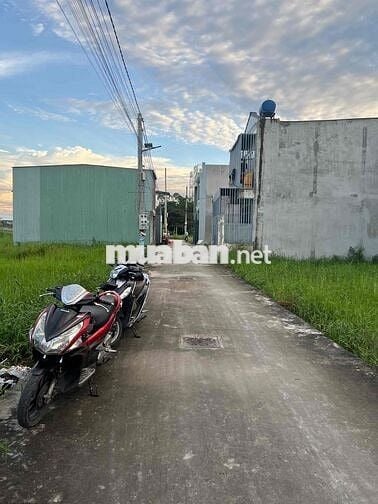 Tôi cần bán gấp miếng đất 4 - 12 Mỹ Hạnh Nam
