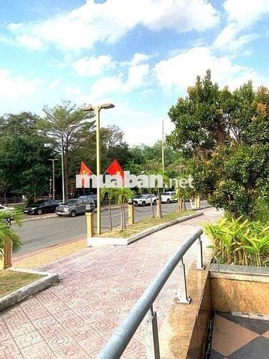 CHÍNH CHỦ CẦN BÁN GẤP CĂN CHUNG CƯ GÓC 90M2 ĐẸP