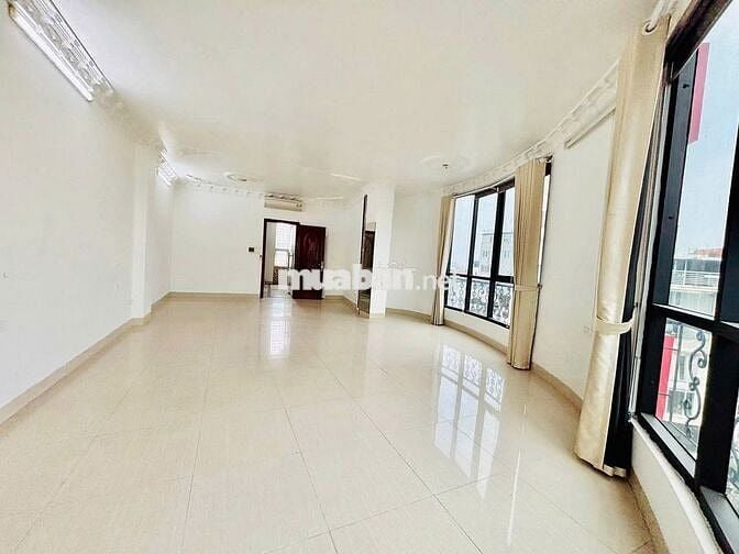 Cho thuê sàn văn phòng Yên Lãng 70m2 11tr lô góc bãi đỗ oto cách 20m