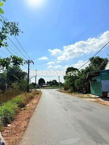 Bán lô đất trung tâm hắc dịch ngay gần vòng xoay,dt:5x29 giá 1.9ty
