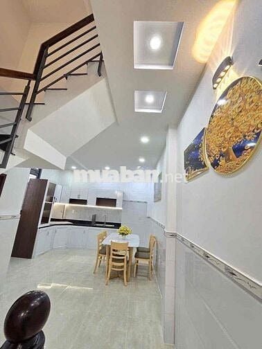 Bán nhà Mã Lò 3tầng HXe tải 4x16 nở hậu .4pn sổ đẹp giá 4ty9