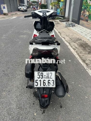 Cần bán ab 125 2021 màu trắng đỏ đen