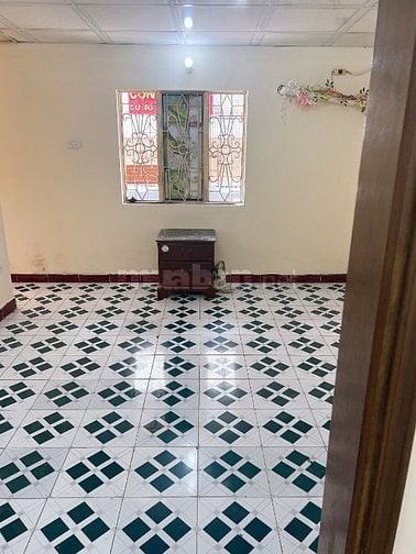 Cho thuê căn hộ tập thể Bách Khoa, mặt đường Lê Thanh Nghị