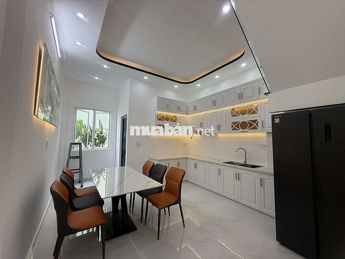 Nhà hẻm xe hơi quận 7, 3 lầu mới, nội thất cao cấp giá 7,5 tỷ,