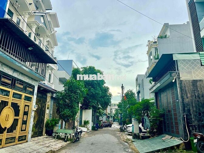 Bán Lô Đất, 2 mặt tiền, 63m2, SHR, ngay TTTM Gigamall, Phạm Văn Đồng