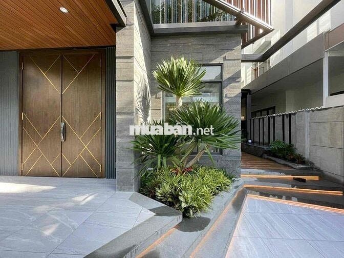Cho thuê biệt thự Phú mỹ hưng Q.7, 8,13x19m, 2 lầu, nội thất cao cấp