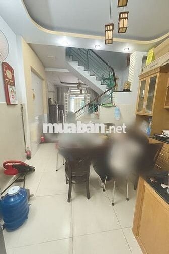 Nhà đẹp, mua ngay ở liền tại Bình Tân