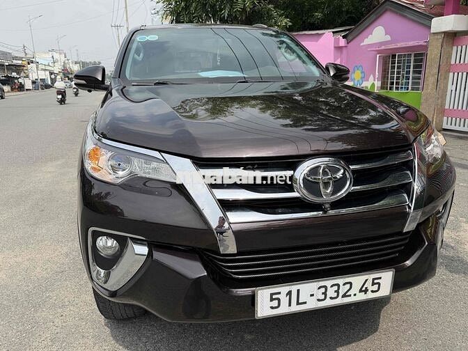 Toyota Fortuner 2019 std dau2.4G 4x2 AT - 75000 km