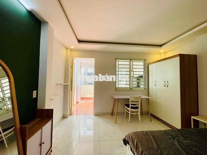 Cho Thuê Căn Hộ 1pn Tách Bếp Ban Công Thoáng Ngay Nguyễn Trãi Quận 1