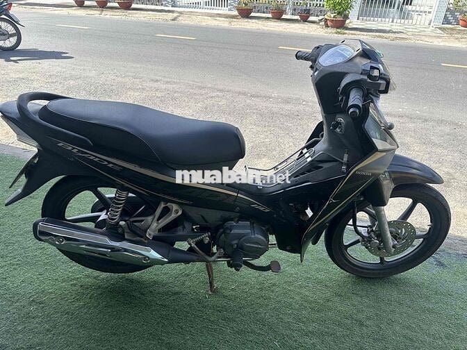 Honda wave Blade 110 bs 65 máy zin êm giá 8tr900