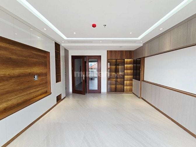 Nhà Hoàng Quốc Việt, 58m x7T-MT 4.5M-2 Thoáng-Ở-KD-Ô Tô Tránh-Nhà mới