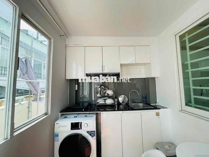Cho Thuê Căn Hộ 1pn Tách Bếp Ban Công Thoáng Ngay Nguyễn Trãi Quận 1