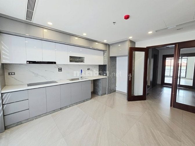 Nhà Hoàng Quốc Việt, 58m x7T-MT 4.5M-2 Thoáng-Ở-KD-Ô Tô Tránh-Nhà mới