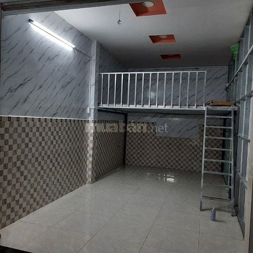 Nhà nguyên căn đường số 8. Ô tô ngủ trong nhà. Chỉ 5.5tr