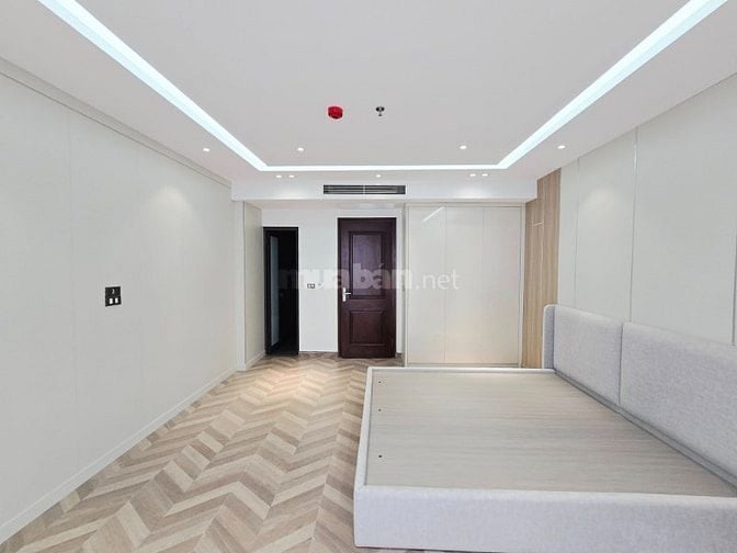 Nhà Hoàng Quốc Việt, 58m x7T-MT 4.5M-2 Thoáng-Ở-KD-Ô Tô Tránh-Nhà mới