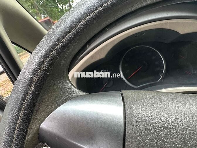 nhà tôi bán lại Innova 2015 E -so san 128000 km