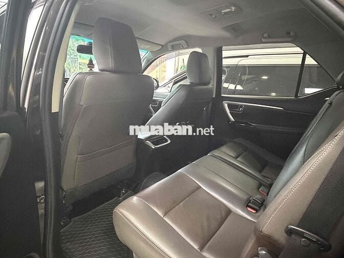 Toyota Fortuner 2019 std dau2.4G 4x2 AT - 75000 km