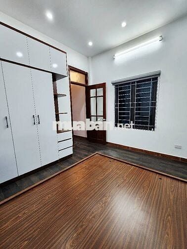 Bán nhà 40m2 Vĩnh Hưng, lô góc 4 tầng mt gần 4m, nhỉnh 7 tỷ (có TL)