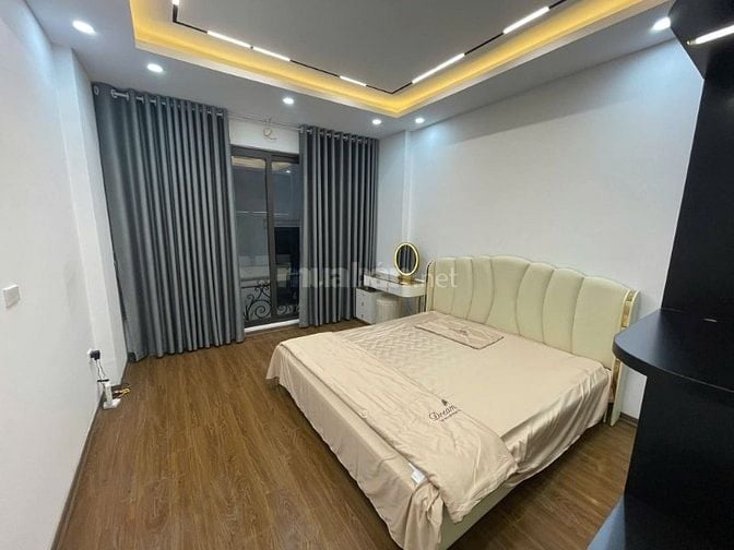 Nhà Đẹp Phan Đình Giót, Thanh Xuân 32m, 5 tầng, mt 3.7m, giá 8.6 tỷ