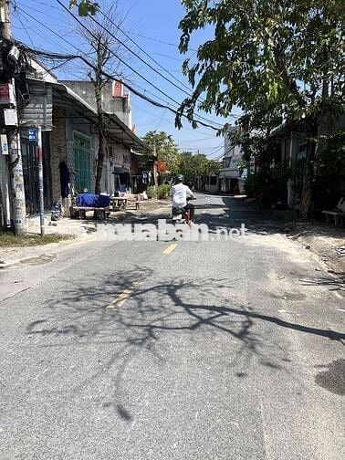 NHỈNH 2 TỶ GẦN PHAN VĂN HỚN DT 71m2 ĐƯỜNG XE TẢI SỔ RIÊNG