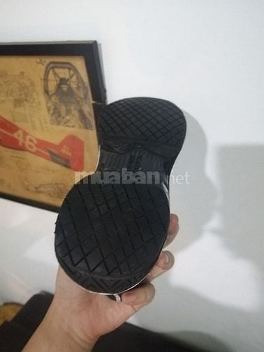 Giày thể thao adidas CourtJam Control size 41