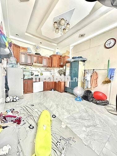 phòng tầng trệt đường phan huy ích hẻm xe hơi