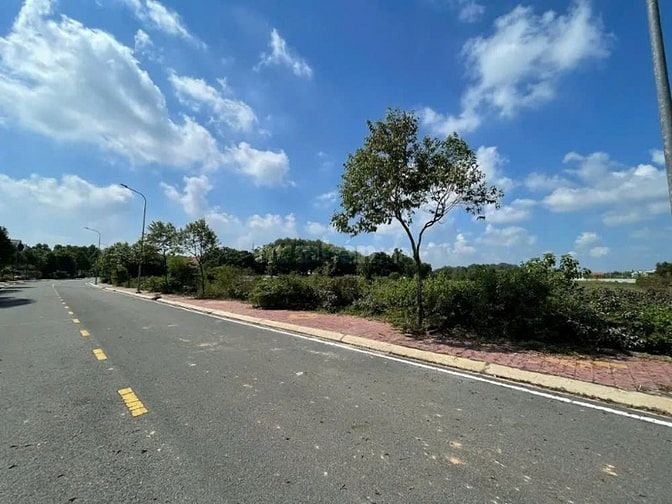 Công ty Đấu giá hợp danh Lam Sơn Sài Gòn THÔNG BÁO ĐẤU GIÁ TÀI SẢN