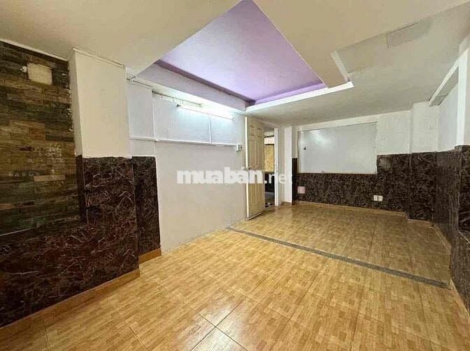 Phòng giá rẻ cửa sổ ngay Hương Lộ 2 - Trương Phước Phan