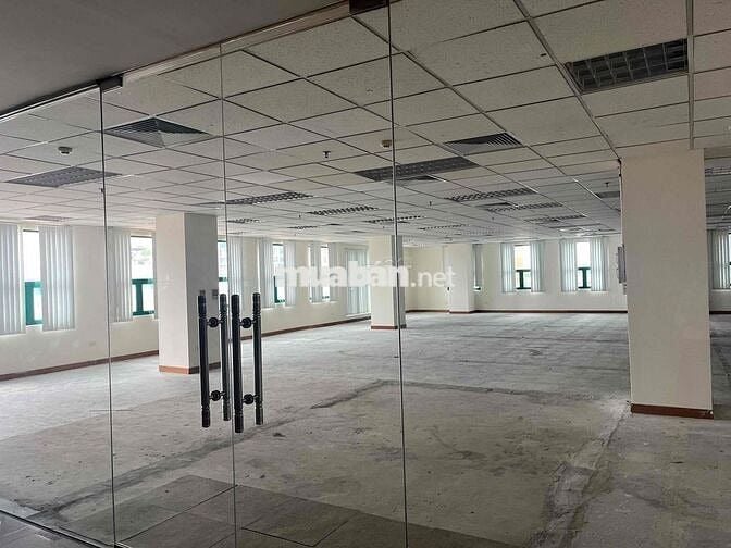CHO THUÊ VĂN PHÒNG – VĂN PHÒNG GIAO DỊCH TẠI CHÙA BỘC – TẦNG 10, 50M²