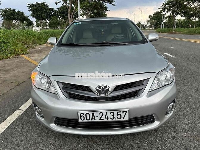 Toyota Corolla Altis 2010 2.0V - 125000 km